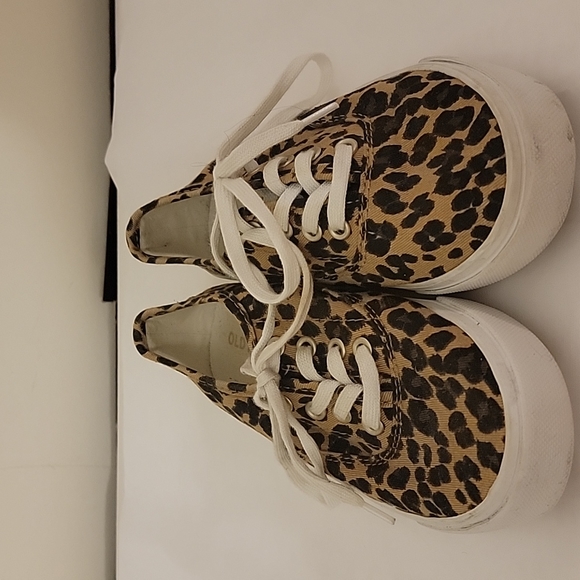 Old Navy Cheetah print shoes - Picture 2 of 3